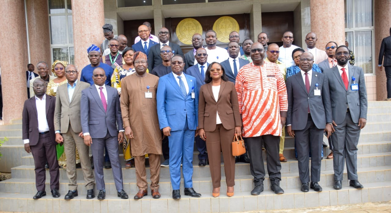 PARTICIPATION DE LA PRESIDENTE AU CAFE JURIDIQUE DE LA COUR SUPREME