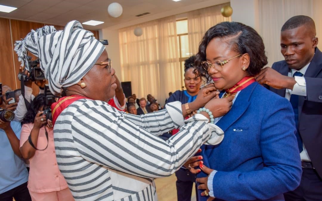 Élévation de la Présidente de la Haute Cour de Justice à la dignité de Grand Officier de l’Ordre national du Bénin